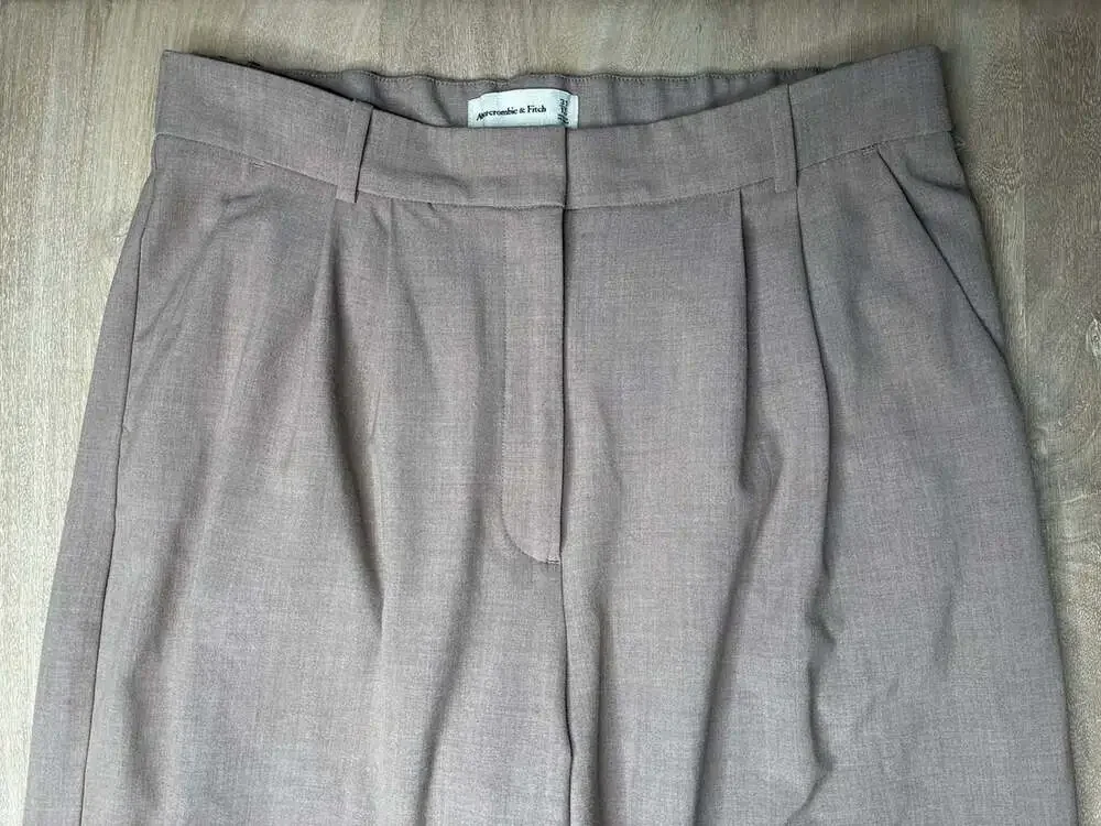 Abercrombie A&F Sloane Tailored Wide Leg Pant in Heather Taupe Size 31